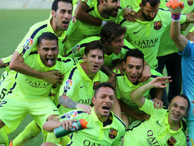 Bóng đá - Thế giới "ngả mũ" trước một Barca và Messi vĩ đại