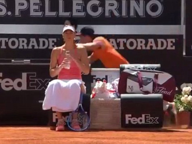 Tennis - Tennis 24/7: Cậu bé gặp nạn "vì" Sharapova