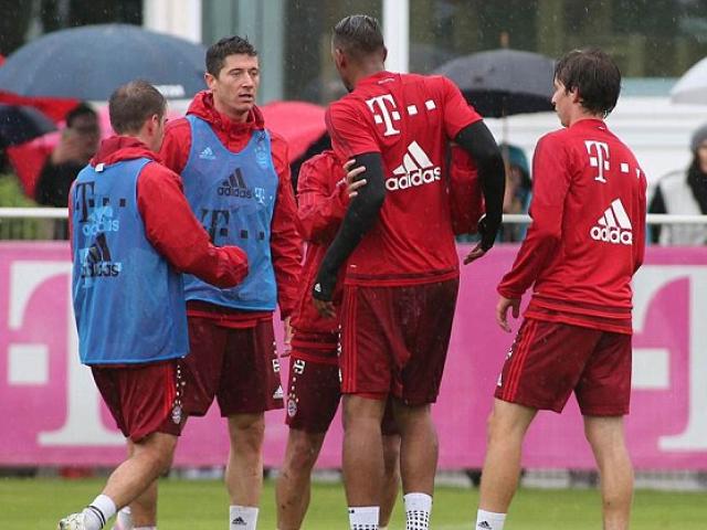 Bóng đá - Lewandowski - Boateng "tẩn" nhau trên sân tập