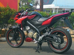 Ô tô - Xe máy - Xe côn tay Yamaha FZ150i mới trình làng