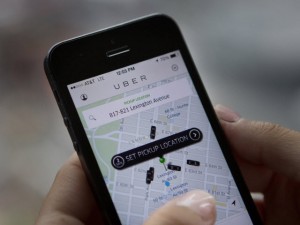 Sản phẩm mới - Uber và GrabBike đi ngược xu hướng... tăng giá xăng