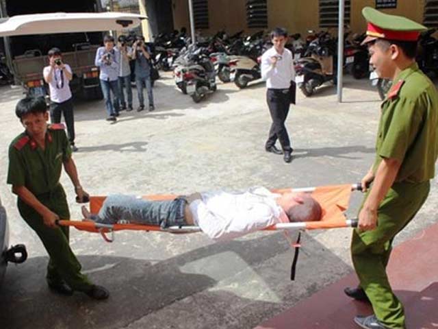 Pháp luật - Hoãn xử vụ nổ mìn trên xe khách