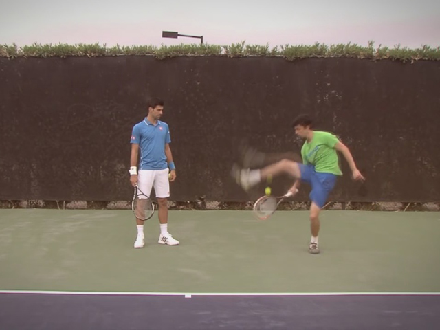 Tennis 24/7: Tay vợt vô danh khiến Djokovic “choáng”