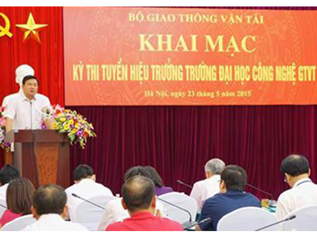 Tin tức trong ngày - Bộ GTVT chọn được hiệu trưởng qua thi tuyển