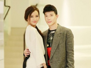 Ca nhạc - MTV - Nathan Lee tình tứ ôm eo Phương Trinh Jolie