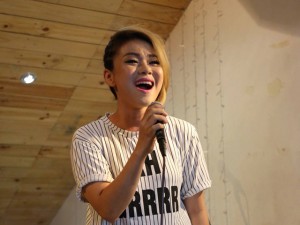 Ca nhạc - MTV - Hải Yến Idol “ghen tỵ” trước sức hút của Angela Phương Trinh