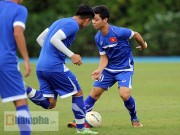 Video hot SEA Games 29 - Công Phượng &quot;tẽn tò&quot; khi bị đồng đội “xâu kim”