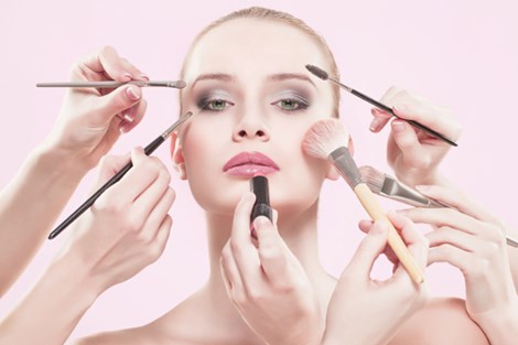 Sức khỏe đời sống - Những thói quen không ngờ tạo nên nếp nhăn