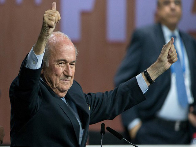 Bóng đá - Blatter đắc cử, UEFA dọa tẩy chay World Cup 2018