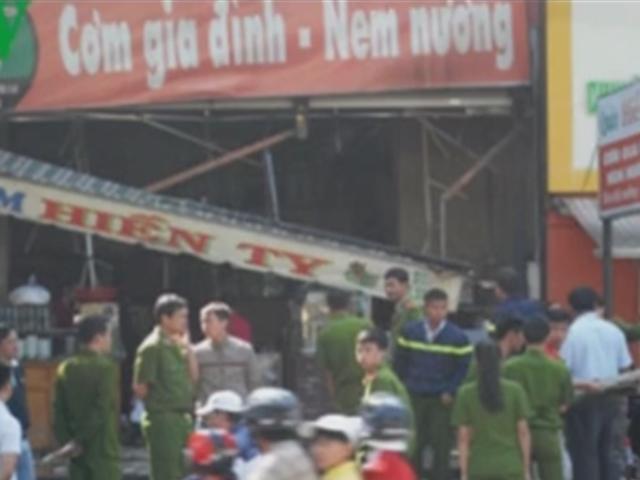Video An ninh - Nổ khí gas liên tiếp ở quán cơm, hai người bỏng nặng