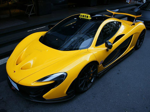 Ô tô - Xe máy - Siêu xe triệu đô McLaren P1 làm 'taxi'