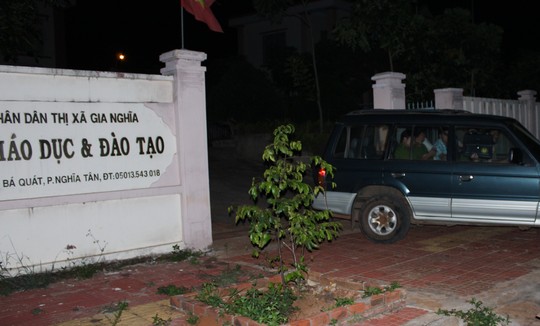 Giáo dục - du học - Lộ đề thi, hủy kết quả thi tuyển 11 giáo viên