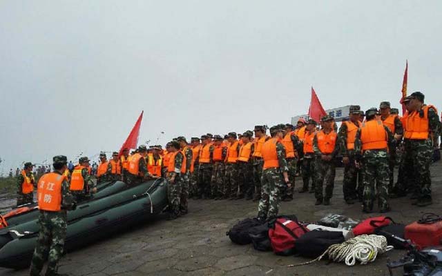 Tin tức trong ngày - Chủ tịch TQ chỉ đạo cứu nạn chìm tàu chở 458 người