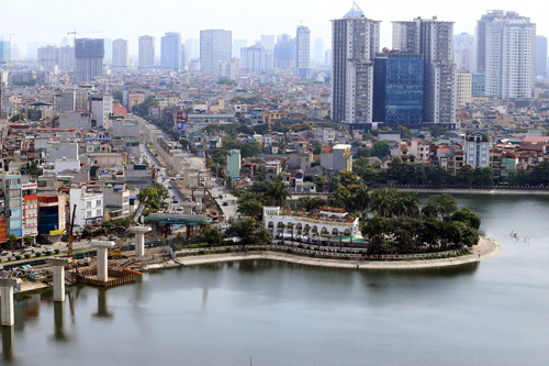 Tin tức Việt Nam - HN: “Đất vàng” công viên, hồ bơi để... nuôi cá nhà hàng