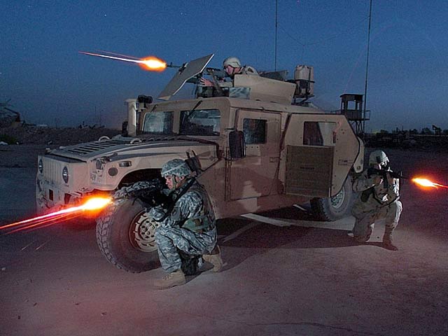 Thế giới - Thiết giáp Mỹ trở thành nỗi khiếp đảm trong tay IS