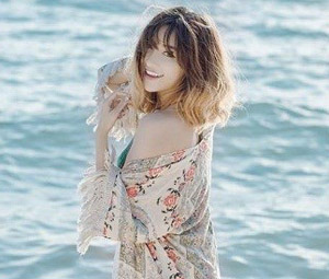 Ca nhạc - MTV - Bích Phương thay cả chục bộ đồ để quay MV ở Campuchia