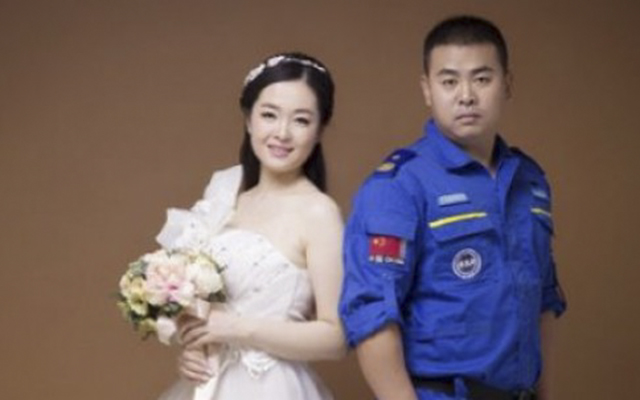 Tin tức trong ngày - TQ: Hoãn cả đám cưới để cứu hộ tàu chìm