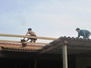 Tin tức trong ngày - Hà Tĩnh: Lốc xoáy làm tốc mái gần 300 ngôi nhà