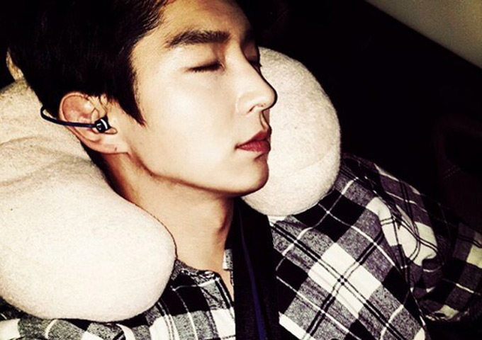 Phim - Mỹ nam "đẹp hơn hoa" bị gãy xương mũi trên phim trường