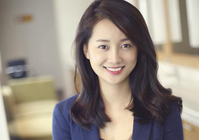 Phim - Dân mạng bị "hút hồn" với nữ MC Việt tại SEA Games 28