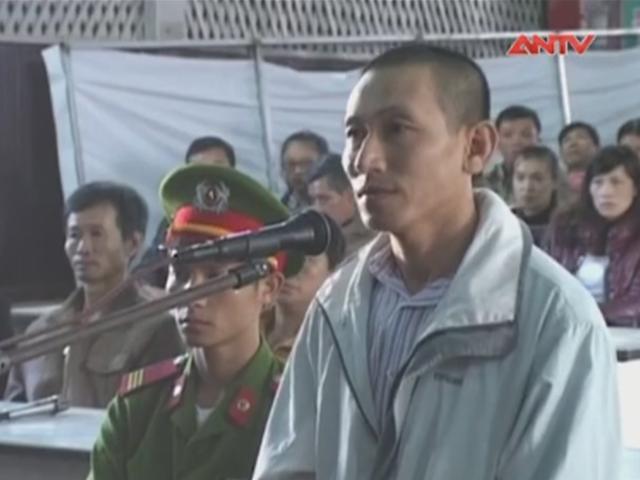 Video An ninh - Xét xử kẻ cầm dao truy sát hàng xóm vì mâu thuẫn