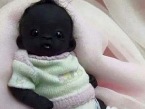 Bạn trẻ - Cuộc sống - Dân mạng tranh cãi nảy lửa về "em bé đen nhất thế giới"