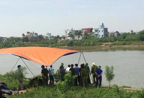 Trọng án - Bắt nghi phạm giết vợ, bỏ xác vào bao ném xuống sông