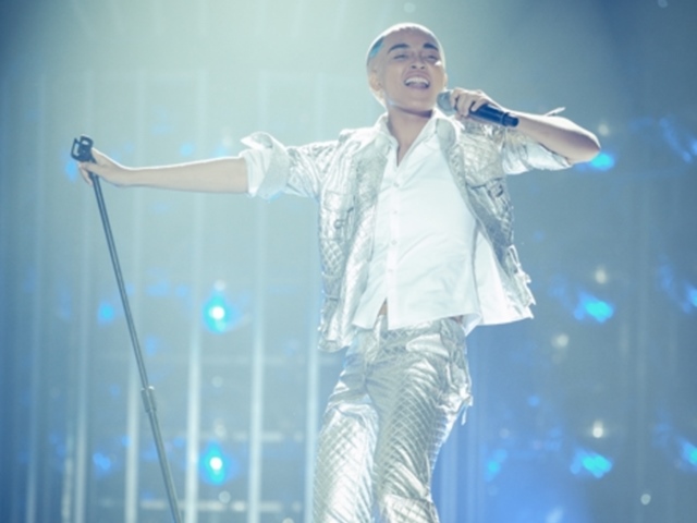 Ca nhạc - MTV - Clip Ái Phương đầu trọc, "máu lửa" hóa Quách Phú Thành