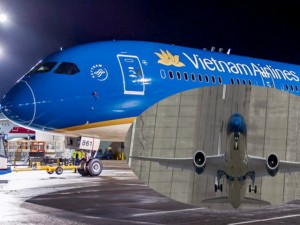 Phi thường - kỳ quặc - Kinh ngạc: Máy bay mới Vietnam Airlines cất cánh thẳng đứng