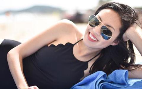 Bí quyết mặc đẹp - 5 món phụ kiện quý cô 30 không nên tiếc tiền mua