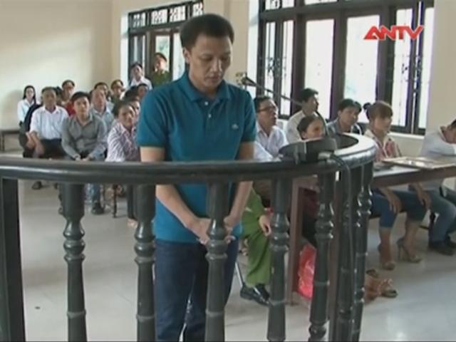 Video An ninh - Bị đuổi đánh, nhóm côn đồ “tẩn” địch thủ đến chết