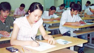 Giáo dục - du học - Kỳ thi THPT Quốc gia: Điểm thi sẵn sàng, thí sinh căng mình ôn tập