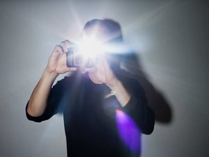 Công nghệ thông tin - 4 lý do không nên lạm dụng đèn flash khi chụp hình