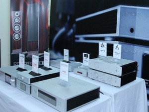 Dàn âm thanh "khủng" tại Computer Audio