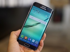 Dế sắp ra lò - Galaxy S6 Edge được cập nhật Android 5.1.1 Lollipop