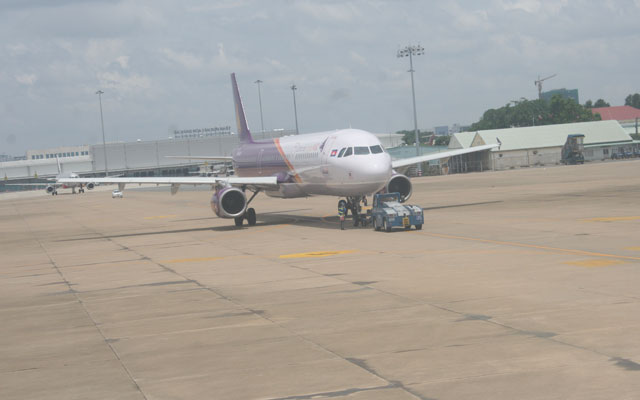 Tin tức trong ngày - Đau đầu truy nguồn gây nhiễu sóng không lưu ở Tân Sơn Nhất