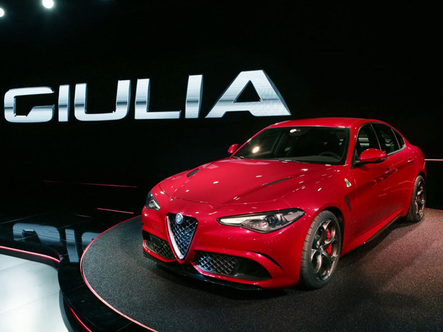Ô tô - Xe máy - Alfa Romeo Giulia: Huyền thoại Ý tái xuất
