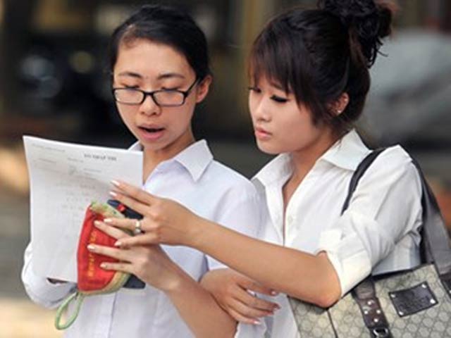 Giáo dục - du học - Hà Nội công bố điểm chuẩn lớp 10: Chạy đua nước rút tìm trường cho con