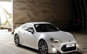 Ô tô - Xe máy - Toyota GT86 muốn có “bộ xương” của Mazda MX5 Miata?