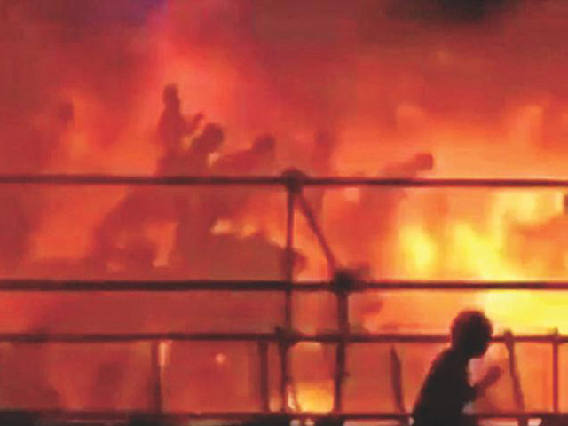 Tin tức trong ngày - Đài Loan: Nhiều người bị “lột da” trong địa ngục lửa