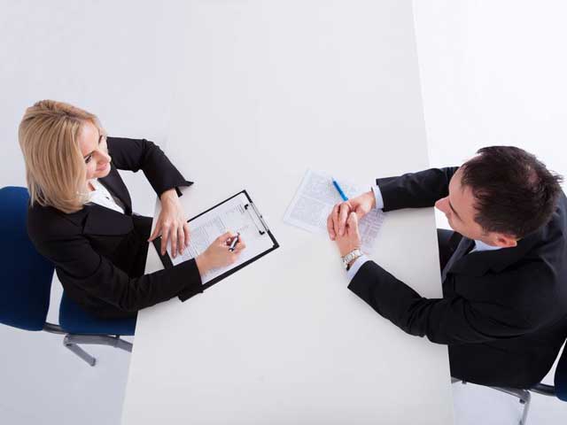 Cẩm nang tìm việc - Yếu tố quan trọng khi xin việc sinh viên mới tốt nghiệp cần quan tâm