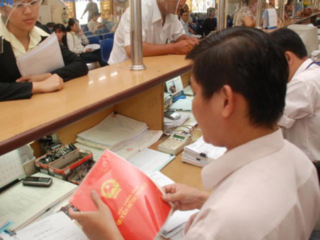 Tài chính - Bất động sản - Bản tin tài chính kinh doanh 30/6: Thu thêm phí khi làm sổ đỏ