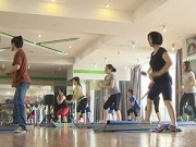 Thể thao - Môn thể thao lạ cho phái nữ đùi đẹp, cơ bụng chắc