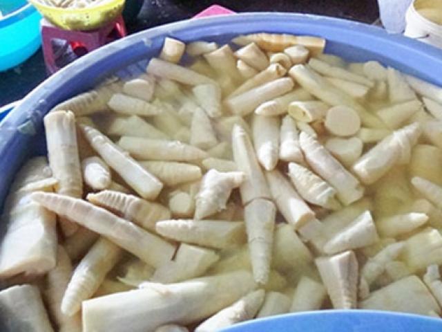 Thị trường - Tiêu dùng - Mẹo đơn giản "vạch mặt" măng tươi ngâm hóa chất