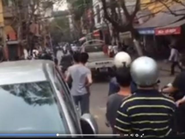 Tin tức trong ngày - Công an nổ súng giải tán đám đông giữa Thủ đô