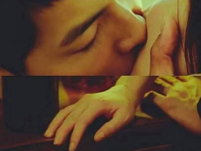 Phim - Fan sốt với cảnh nóng được cho là của "Hậu duệ mặt trời"