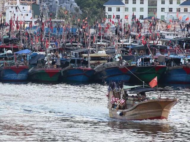 Thế giới - TQ bỏ tiền thuê ngư dân ra Hoàng Sa, 27.000 USD mỗi tàu