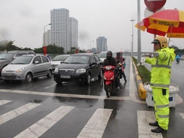 Tin tức trong ngày - Rà soát CSGT bụng phệ, tạo hình ảnh đẹp trong mắt dân