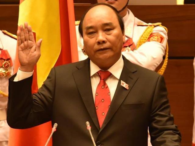 Video: Tân Thủ tướng Nguyễn Xuân Phúc tuyên thệ nhậm chức