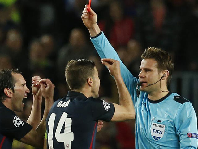 Bóng đá - Trọng tài Barca-Atletico từng gây "thảm họa" khó tin